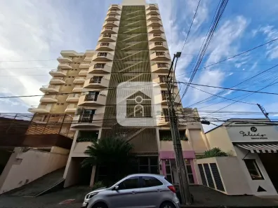 Apartamento com 3 Quartos para alugar, 117m² no Centro, Uberlândia