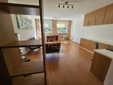 Sala Comercial à venda, 30m² no Quarteirão Brasileiro, Petrópolis