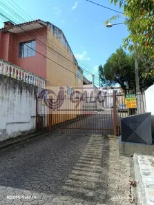 Sobrado com 2 Quartos para alugar, 65m² no Fazendinha, Curitiba