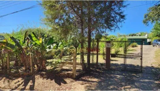 Fazenda/Sítio com 3 Quartos à venda, 200m² no São Gonçalo, Taubaté