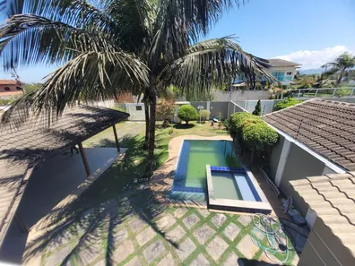 Casa com 3 Quartos à venda, 250m² no Enseada Azul, Guarapari