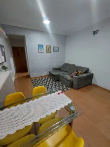 Apartamento com 2 Quartos para alugar, 67m² no Zona 07, Maringá