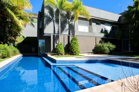 Sobrado com 4 Quartos para alugar, 630m² no Residencial Alphaville Flamboyant, Goiânia