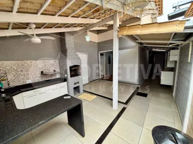 Casa de Condomínio com 3 Quartos à venda, 120m² no Tubalina, Uberlândia