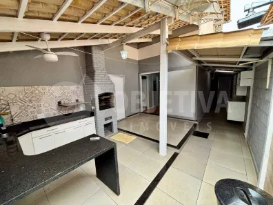 Casa de Condomínio com 3 Quartos à venda, 120m² no Tubalina, Uberlândia