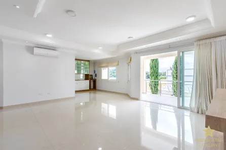 Casa com 3 Quartos para venda ou aluguel, 415m² no Alphaville, Santana de Parnaíba