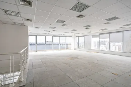 Ponto Comercial com 8 Quartos para alugar, 731m² no Cidade Monções, São Paulo