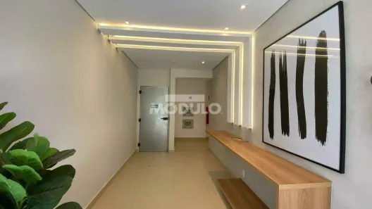 Apartamento com 2 Quartos para alugar, 55m² no Shopping Park, Uberlândia