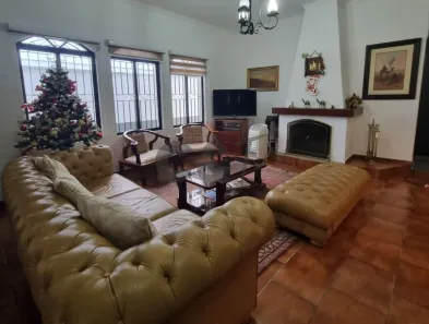 Casa de Condomínio com 3 Quartos à venda, 195m² no Jardim Campo Grande, São Paulo
