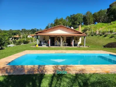 Fazenda/Sítio com 3 Quartos à venda, 200m² no Penha, Bragança Paulista