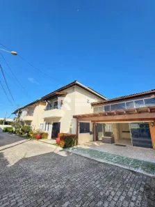 Casa com 4 Quartos à venda, 180m² no Buraquinho, Lauro de Freitas