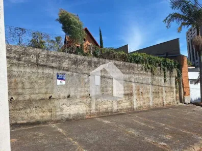 Lote/Terreno à venda, 637m² no Vila Togni, Poços de Caldas