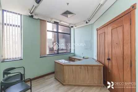 Sala Comercial para alugar, 57m² no Bom Fim, Porto Alegre