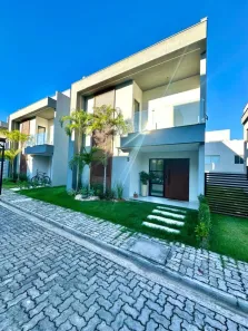 Casa de Condomínio com 4 Quartos à venda, 204m² no Buraquinho, Lauro de Freitas