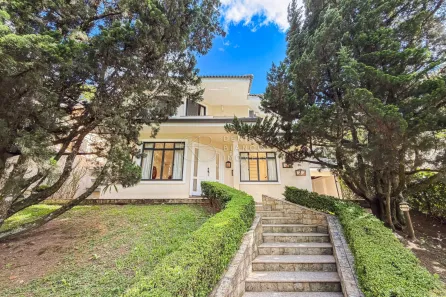 Casa com 6 Quartos à venda, 308m² no Mossunguê, Curitiba