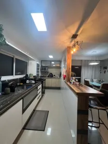 Casa de Condomínio com 3 Quartos à venda, 180m² no Morada de Laranjeiras, Serra