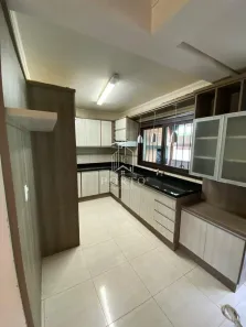 Sobrado com 3 Quartos à venda, 119m² no Ana Rech, Caxias do Sul