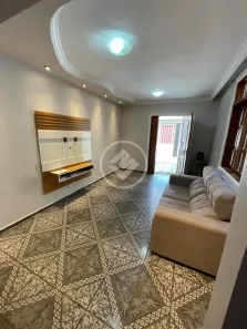 Sobrado com 4 Quartos à venda, 320m² no Coophamil, Cuiabá