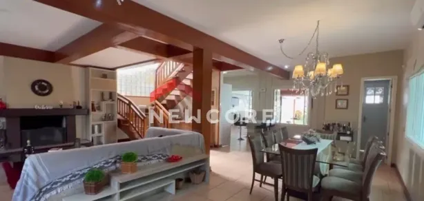 Casa com 3 Quartos à venda, 245m² no Vila Ipiranga, Porto Alegre