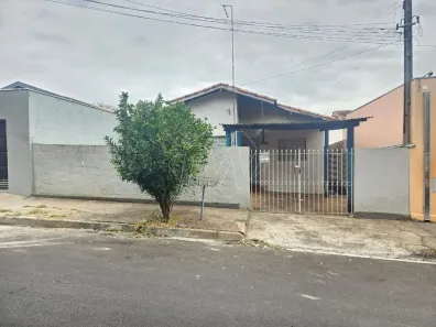 Casa com 3 Quartos à venda, 94m² no Centro, Araraquara