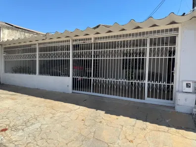 Casa com 3 Quartos à venda, 154m² no Parque Atheneu, Goiânia