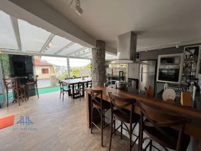 Casa com 3 Quartos à venda, 230m² no Pantanal, Florianópolis