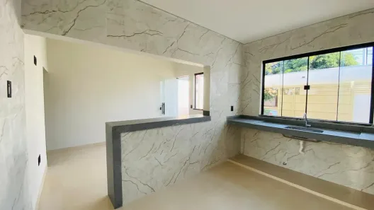 Casa com 2 Quartos à venda, 70m² no Jardim Europa, Uberlândia