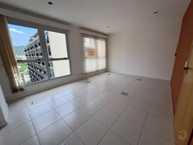 Sala Comercial à venda, 35m² no Trindade, Florianópolis