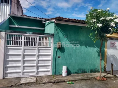 Casa com 3 Quartos à venda, 187m² no Parquelândia, Fortaleza