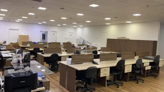 Sala Comercial para alugar, 235m² no Vila Cordeiro, São Paulo