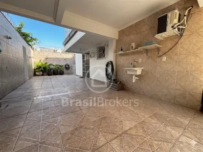 Casa com 4 Quartos à venda, 212m² no Portuguesa, Rio de Janeiro
