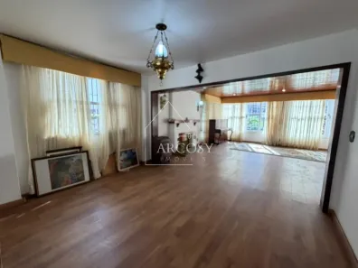 Casa com 4 Quartos à venda, 250m² no Alto da Serra, Petrópolis