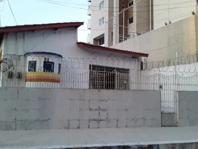 Lote/Terreno à venda, 901m² no Benfica, Fortaleza