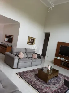 Fazenda/Sítio com 4 Quartos à venda, 219m² no Parque Iramaia, Campo Limpo Paulista