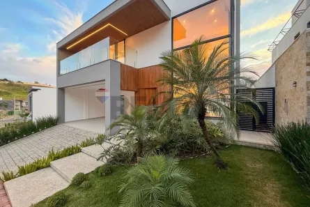 Casa com 4 Quartos à venda, 350m² no Salvaterra, Juiz de Fora