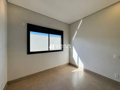Casa de Condomínio com 3 Quartos para alugar, 215m² no Gávea, Uberlândia