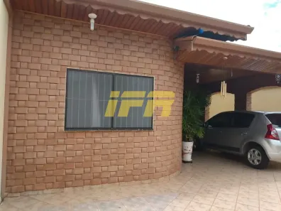 Casa com 3 Quartos à venda, 176m² no Jardim Gurilândia, Taubaté
