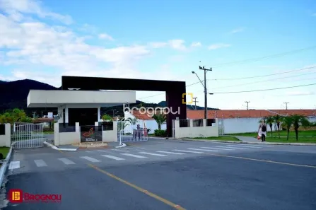 Casa de Condomínio com 3 Quartos à venda, 51m² no Bela Vista, Palhoça
