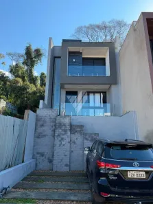 Casa de Condomínio com 3 Quartos para alugar, 135m² no Jansen, Gravataí