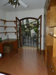 Sobrado com 4 Quartos à venda, 240m² no Jardim Peri Peri, São Paulo