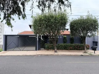 Casa com 3 Quartos à venda, 270m² no Jardim Tarraf II, São José do Rio Preto