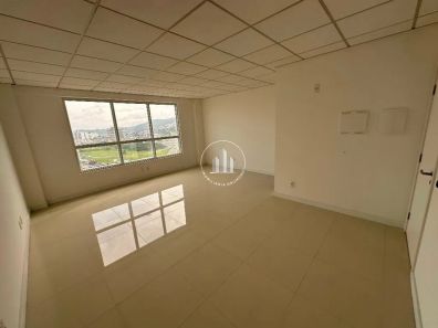 à venda, 32m² no Barreiros, São José