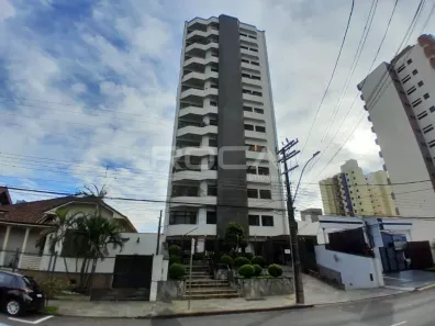 Apartamento com 3 Quartos para alugar, 129m² no Centro, São Carlos
