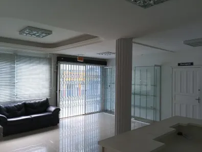 Prédio Comercial com 8 Quartos à venda, 203m² no Jardim Atlântico, Florianópolis