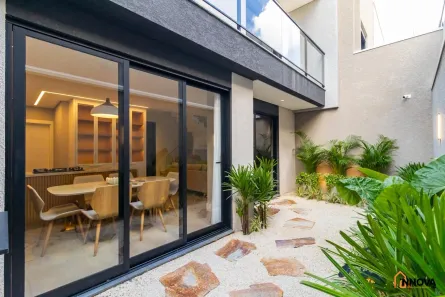 Casa de Condomínio com 4 Quartos à venda, 175m² no Xaxim, Curitiba