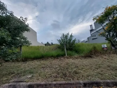 Lote/Terreno à venda, 200m² no Espírito Santo, Porto Alegre