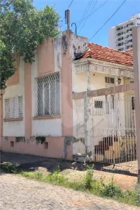 Casa com 3 Quartos à venda, 161m² no Centro, Araraquara