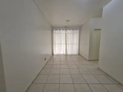 Apartamento com 3 Quartos para alugar, 70m² no Japiim, Manaus