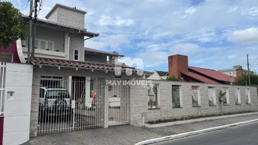 Casa com 4 Quartos à venda, 275m² no São Judas, Itajaí