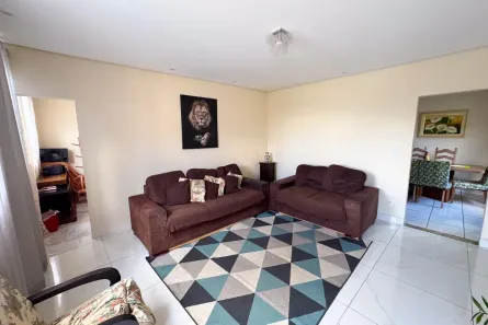 Casa com 3 Quartos à venda, 360m² no Bandeirantes, Contagem